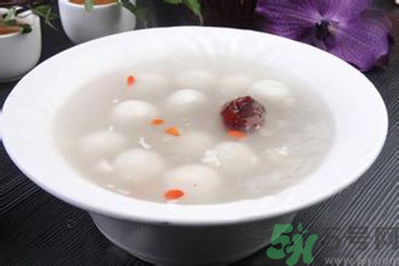 米酒為什么變紅？米酒變紅了還能吃嗎？