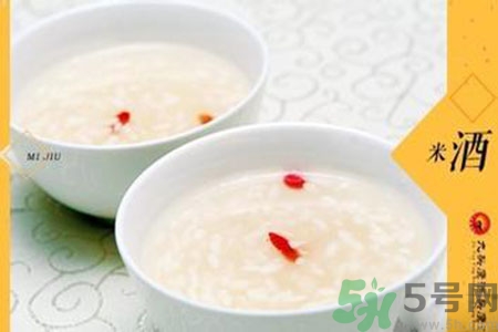 米酒有黑點(diǎn)是怎么回事？米酒有黑點(diǎn)能喝嗎？