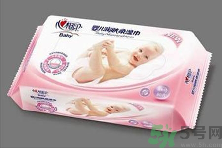 寶寶可以用濕巾紙擦屁股嗎？寶寶用濕巾紙擦屁股有什么危害？