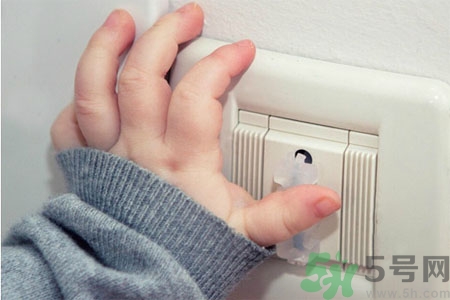 寶寶觸電怎么辦？如何預(yù)防寶寶觸電？