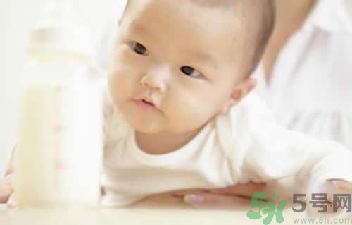 寶寶吃慣了奶瓶不吃母乳怎么辦？喂奶的正確方法