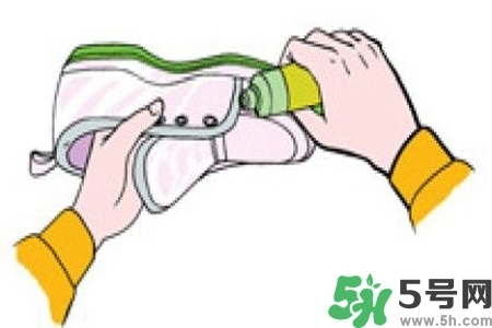 運(yùn)動鞋怎么清洗？如何清洗運(yùn)動鞋？