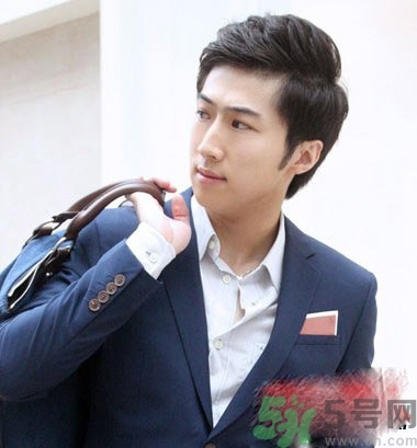 李鐘碩發型是什么？姜哲發型是什么？