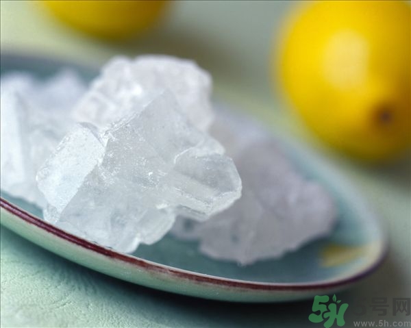 黃冰糖和白冰糖哪個好?黃冰糖和白冰糖的區別