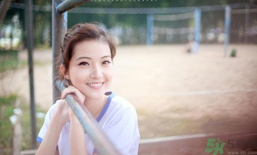13歲女生平胸怎么辦？13歲女生平胸正常嗎？