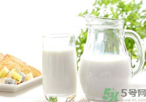 帶狀皰疹可以喝牛奶嗎？帶狀皰疹喝牛奶好不好？