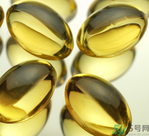 魚肝油可以補(bǔ)鈣嗎？魚肝油可以和鈣片一起吃嗎？