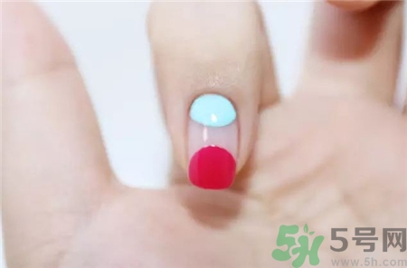 膠囊美甲怎么做?糖果色膠囊美甲的做法 膠囊美甲怎么做?糖果色膠囊美甲的做法