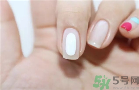 膠囊美甲怎么做?糖果色膠囊美甲的做法 膠囊美甲怎么做?糖果色膠囊美甲的做法