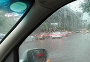 汽車在水中熄火怎么辦？汽車在水中熄火可以啟動嗎？