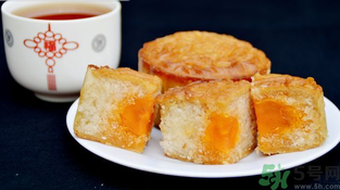 月餅吃多了會(huì)怎么樣？哪些人不宜吃月餅？