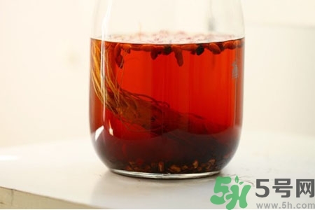 藥酒的好處有哪些？長期喝藥酒的好處有什么？