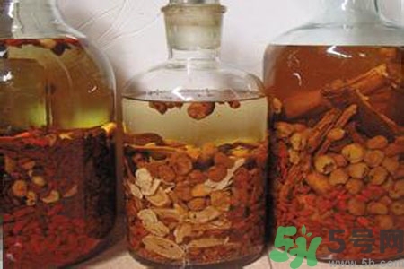 藥酒的好處有哪些？長期喝藥酒的好處有什么？