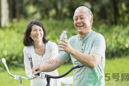怎么洗掉水果上的農藥？農藥殘留的危害有哪些？