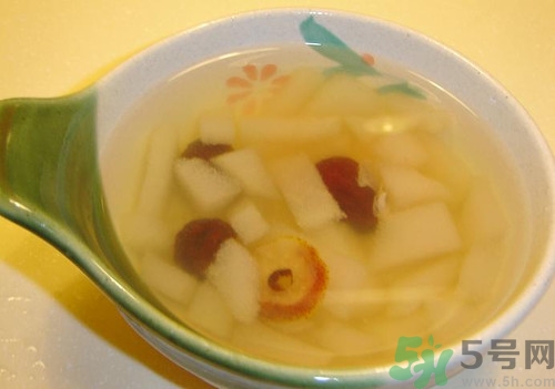 梨水可以去火嗎?梨水怎么熬可以去火 梨水可以去火嗎?梨水怎么熬可以去火