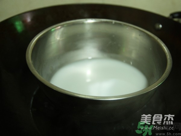 水晶月餅用的什么粉？水晶月餅的做法及配方