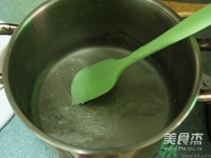 水晶月餅用的什么粉？水晶月餅的做法及配方
