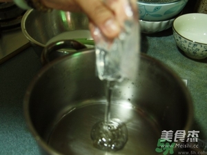 水晶月餅用的什么粉？水晶月餅的做法及配方