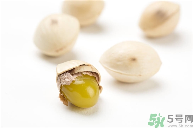 白果什么時候成熟？沒熟的白果能不能吃？