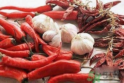 流鼻血不能吃什么食物？流鼻血吃什么好？