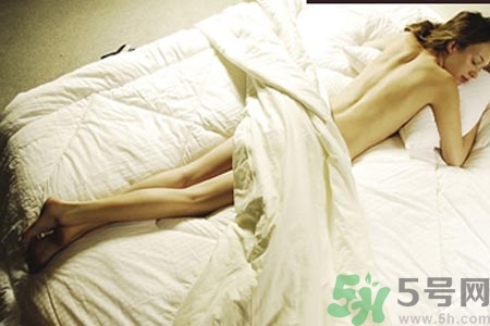 少女可以裸睡嗎？少女適合裸睡嗎？