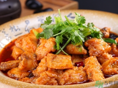 帶魚和牛奶可以一起吃嗎？帶魚和牛奶可以同時吃嗎？