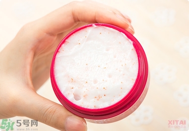 資生堂護(hù)手霜怎么樣？資生堂護(hù)手霜100g紅罐好用嗎？