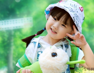 小孩耳朵疼是怎么回事？小孩耳朵疼怎么辦？