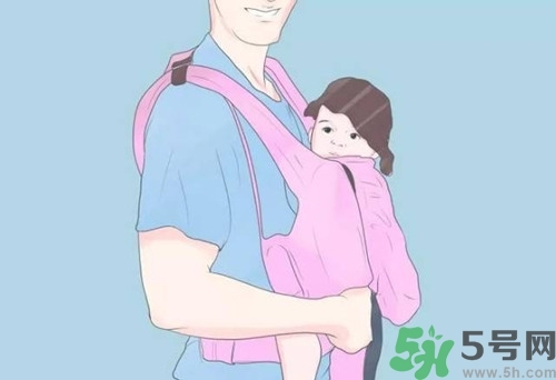 嬰兒怎么抱？嬰兒怎么抱著喂奶？