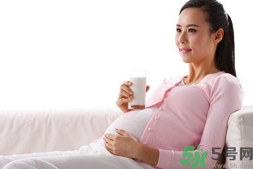 胎兒智商由誰決定？胎兒智商與什么有關