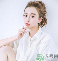 皮膚不白的人染什么顏色的頭發？頭發顏色怎么選擇？
