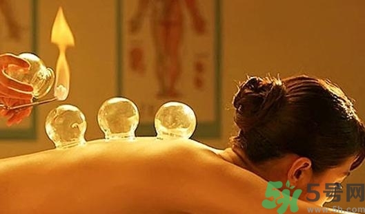 在家拔罐需要注意什么？在家拔罐幾天拔一次？