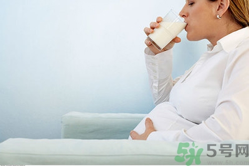孕婦缺鈣的癥狀有哪些？孕婦缺鈣怎么補(bǔ)？