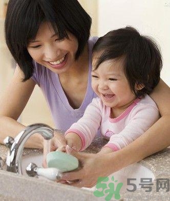 秋季幼兒如何預(yù)防感冒？秋季幼兒感冒怎么辦？