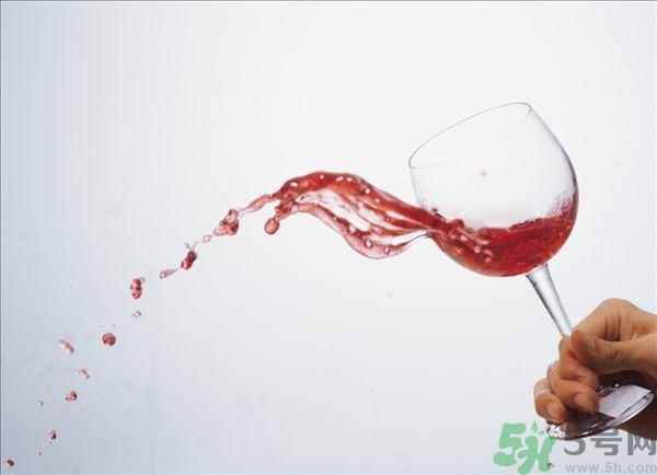 紅酒能冰著喝嗎?紅酒冰鎮好喝嗎