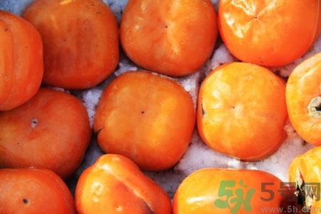 凍柿子一天吃幾個(gè)合適？經(jīng)常吃凍柿子對身體有什么影響？