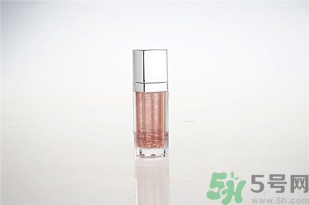 唇釉和口紅哪個好用?唇釉和口紅的區別