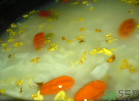 新鮮桂花可以煮粥嗎？桂花可以煮粥嗎？