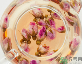 桂花茶和玫瑰花能一塊泡水喝嗎？桂花和玫瑰花一起喝有什么功效？