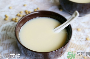 早上喝豆漿有什么好處?早上喝豆漿會胖嗎? 早上喝豆漿有什么好處?早上喝豆漿會胖嗎?