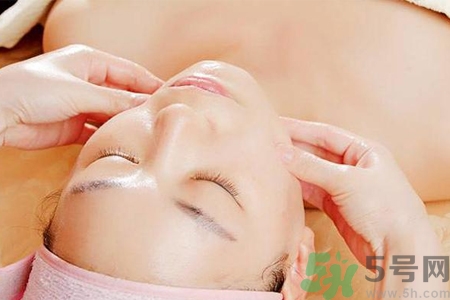 面部刮痧可以祛痘印嗎？面部刮痧真的能祛痘印嗎？