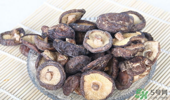 干香菇發霉了還能吃嗎？干香菇發霉怎么處理？