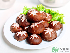 干香菇和鮮香菇的區(qū)別？干香菇和鮮香菇哪個好？