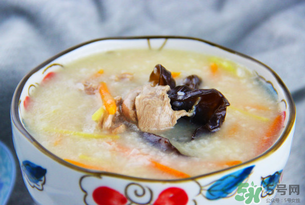 吃完鴨肉可以喝牛奶嗎？鴨肉和牛奶能一起吃嗎？
