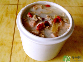 吃完鴨肉可以喝牛奶嗎？鴨肉和牛奶能一起吃嗎？