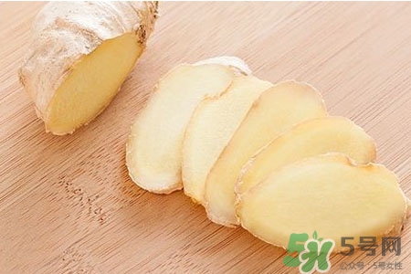 生姜水能洗頭發嗎？姜湯洗頭發有什么好處？