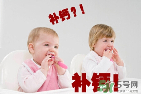 寶寶缺鈣的癥狀有哪些？寶寶什么時候補鈣最好？