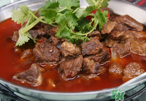 燉牛肉放什么容易爛？牛肉怎么燉好吃又爛？