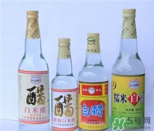 醋精是白醋嗎?醋精和白醋的區別