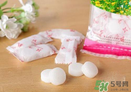 樟腦丸對(duì)跳蚤有用嗎？樟腦丸可以除跳蚤嗎？